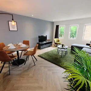 https://spacious-65m-apartment-in-the-centre-of-eindhoven.ihotelsrotterdam.com